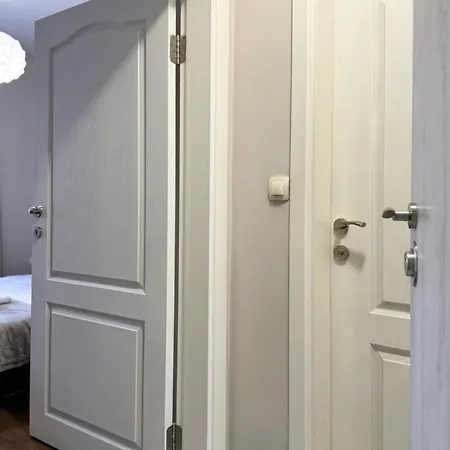 Centre Apt. With Parking For 4 Guests Filibe