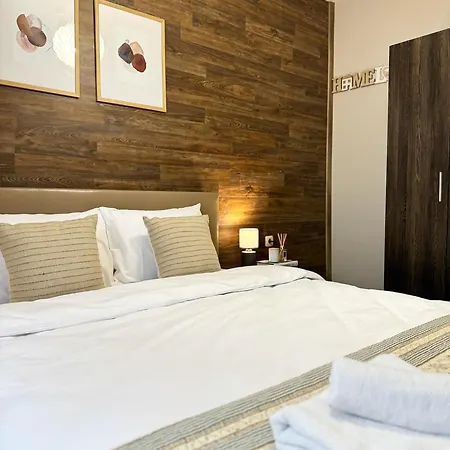 Centre Apt. With Parking For 4 Guests Daire Filibe