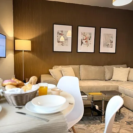 Centre Apt. With Parking For 4 Guests Filibe