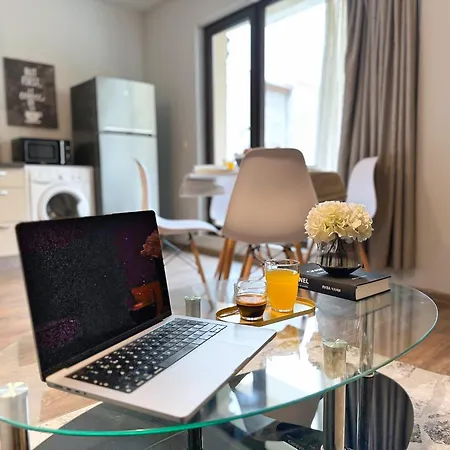 Centre Apt. With Parking For 4 Guests * Filibe