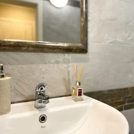 Centre Apt. With Parking For 4 Guests Daire Filibe