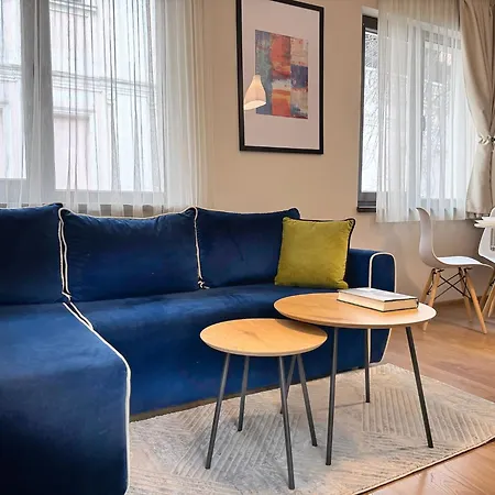 Centre Apt. With Parking For 4 Guests Apartment Plovdiv