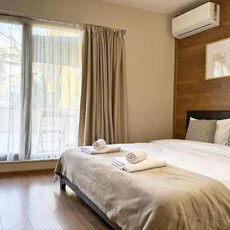 Centre Apt. With Parking For 4 Guests Apartment Plovdiv