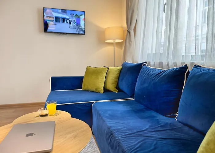 公寓 Centre Apt. With Parking For 4 Guests