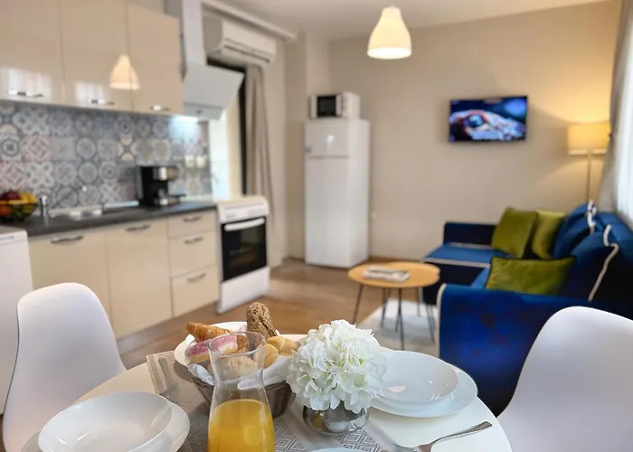 Centre Apt. With Parking For 4 Guests Apartament Płowdiw